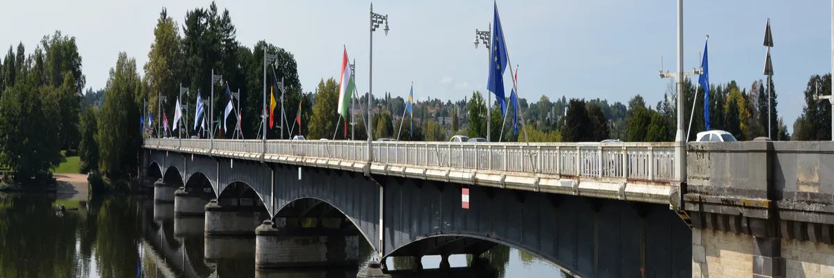 Image Constructeur terrain padel Bellerive-sur-Allier