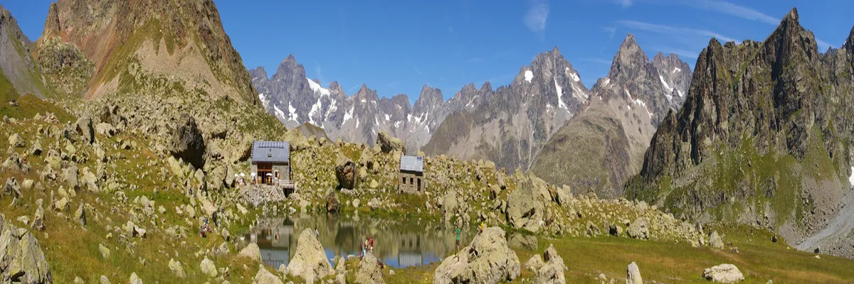 Image Constructeur terrain padel Hautes-Alpes