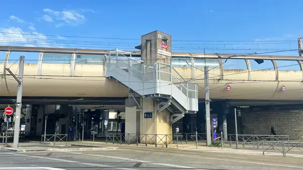 Fabricant Padel Constructeur terrain padel Cenon