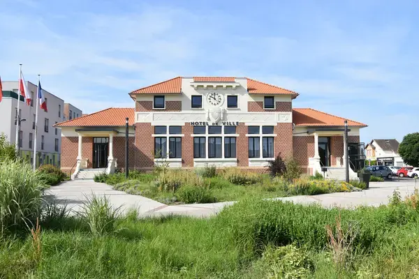 Fabricant Padel Constructeur terrain padel Longueau