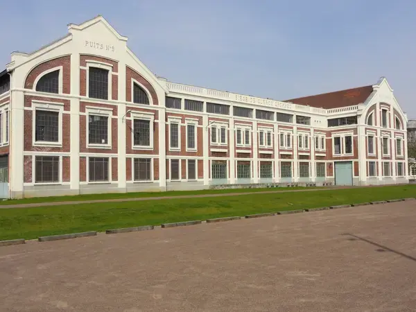 Fabricant Padel Constructeur terrain padel Oignies